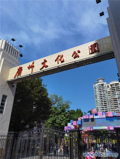 山水环抱,时尚氛围,您的尊贵享受 山水环抱,时尚氛围,您的尊贵享受